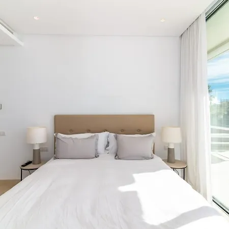 New Luxurious 4-bdrm Next To Beach/golf — La *